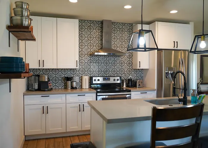 Cozy Retreat / Near Gcu, Uptown Phx Apartment