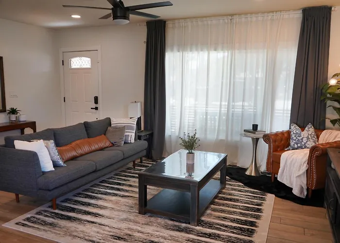 Cozy Retreat / Near Gcu, Uptown Phx Apartment Phoenix