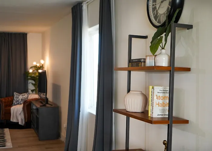Apartment Cozy Retreat / Near Gcu, Uptown Phx *